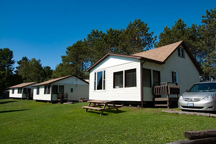 Cottage 6 - Three Bedrooms - Sleeps 6 people - Moonlight Bay Cottages, at the heart of the French River, Ontario